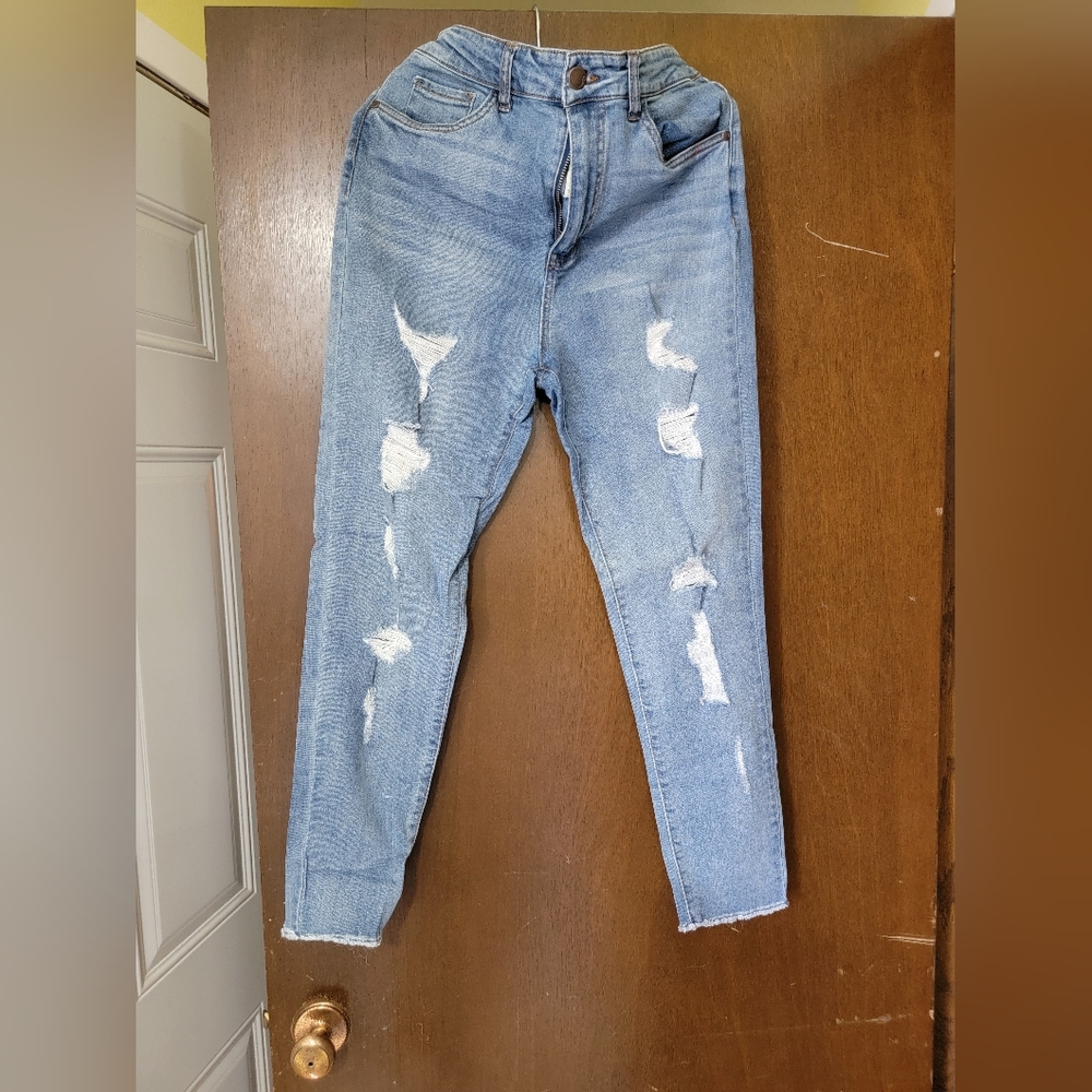 Dollhouse stretch jeans never worn